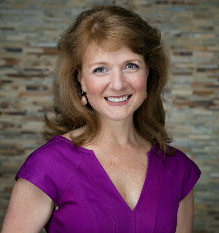 Elyse Hammett head shot